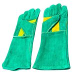 Heat-resistant gloves for handling crucibles and molten metals
