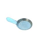 Stainless steel weighing pan for accurate laboratory and assay measurements